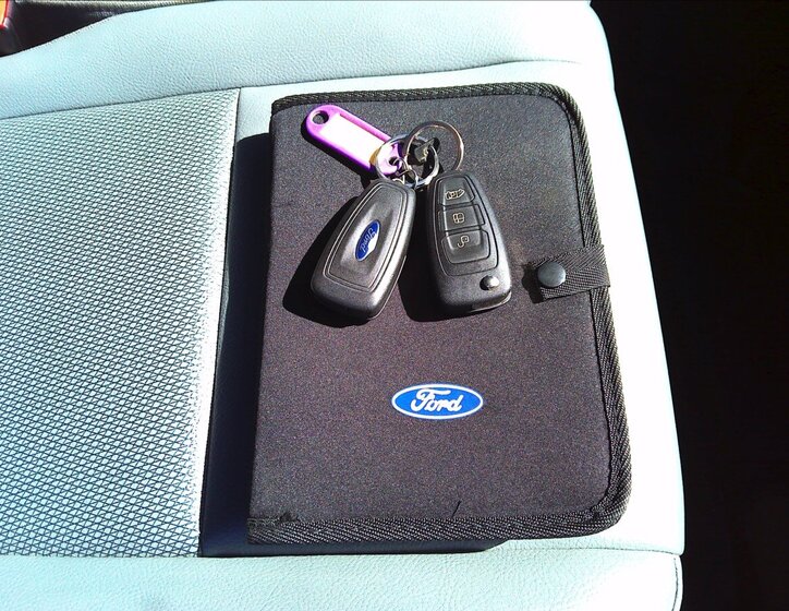 Ford Transit MPV 2,2 l 74 kw