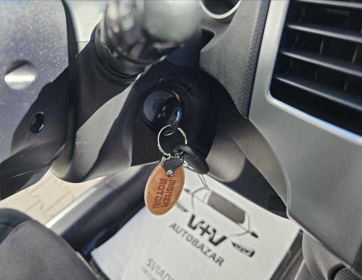 Mitsubishi Outlander SUV / Terénní 2,2 l 115 kw