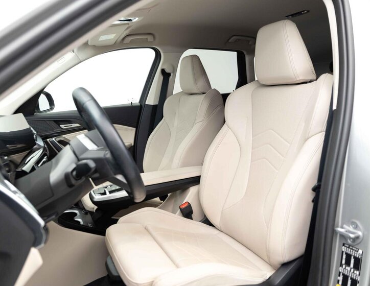 BMW iX1 SUV / Terénní 0,0 225 kw