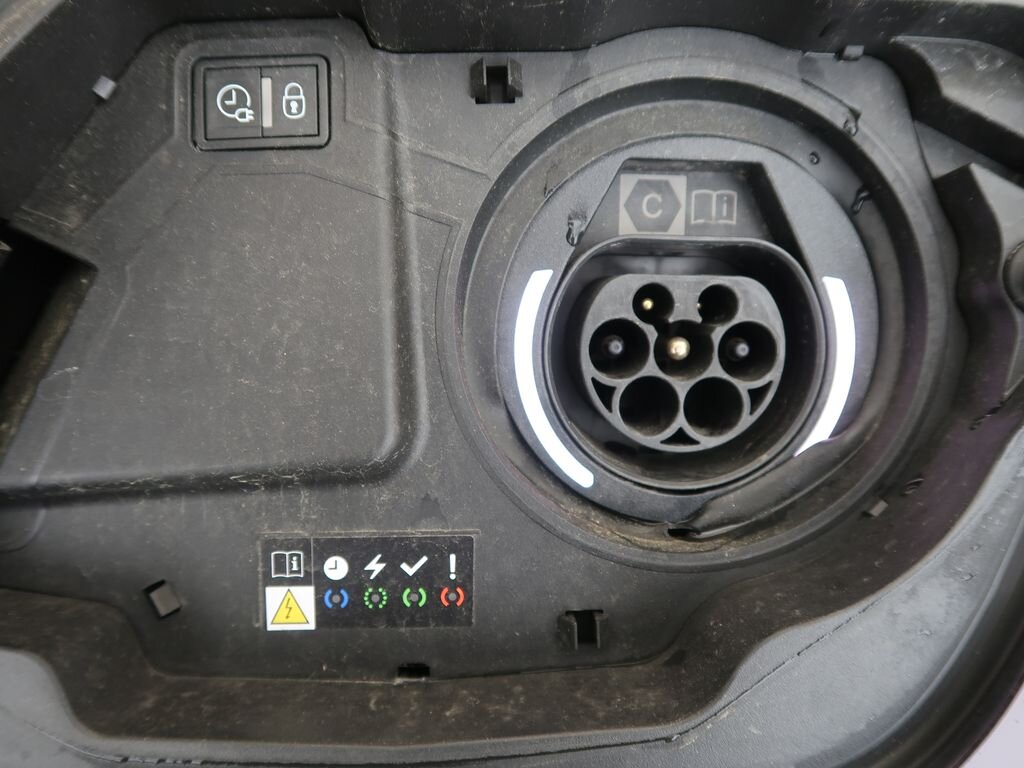 DS Automobiles DS9 Sedan / Limuzína 1,6 l 147 kw