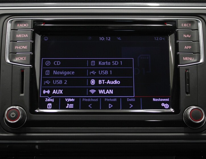 Volkswagen Multivan 14