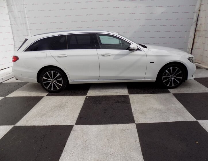 Mercedes-Benz Třídy E 7