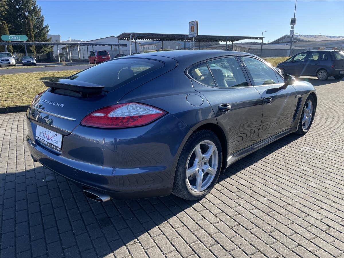 Porsche Panamera Hatchback 3,6 l 220 kw