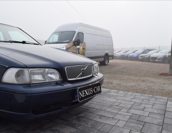 Volvo V70 13