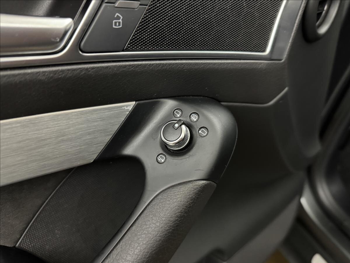 Audi A6 Sedan / Limuzína 2,7 l 140 kw