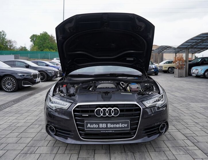 Audi A6 Sedan / Limuzína 2,8 l 150 kw