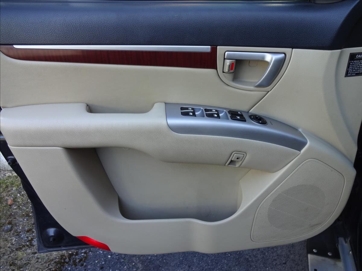 Hyundai Santa Fe SUV / Terénní 2,2 l 114 kw