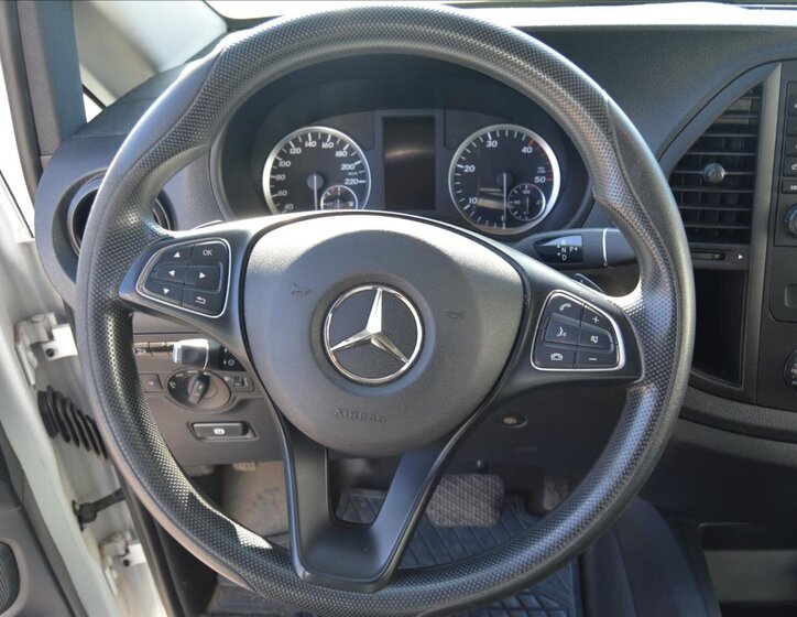 Mercedes-Benz Vito Kombi 2,1 l 140 kw