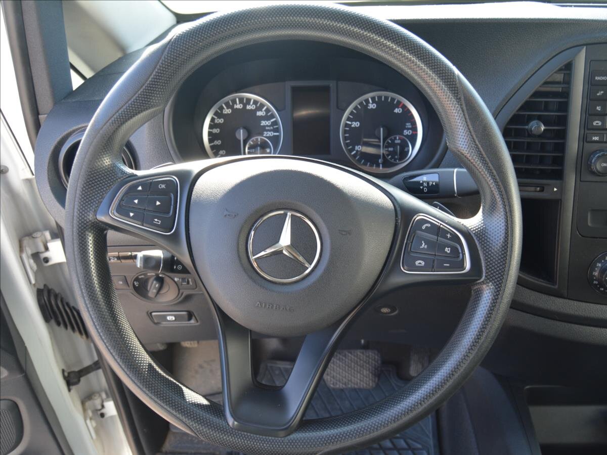 Mercedes-Benz Vito Kombi 2,1 l 140 kw