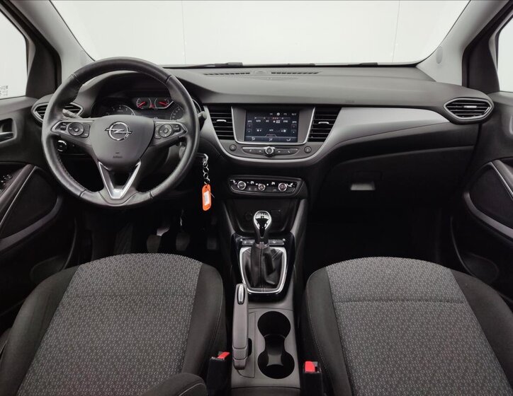 Opel Crossland X SUV / Terénní 1,2 l 61 kw