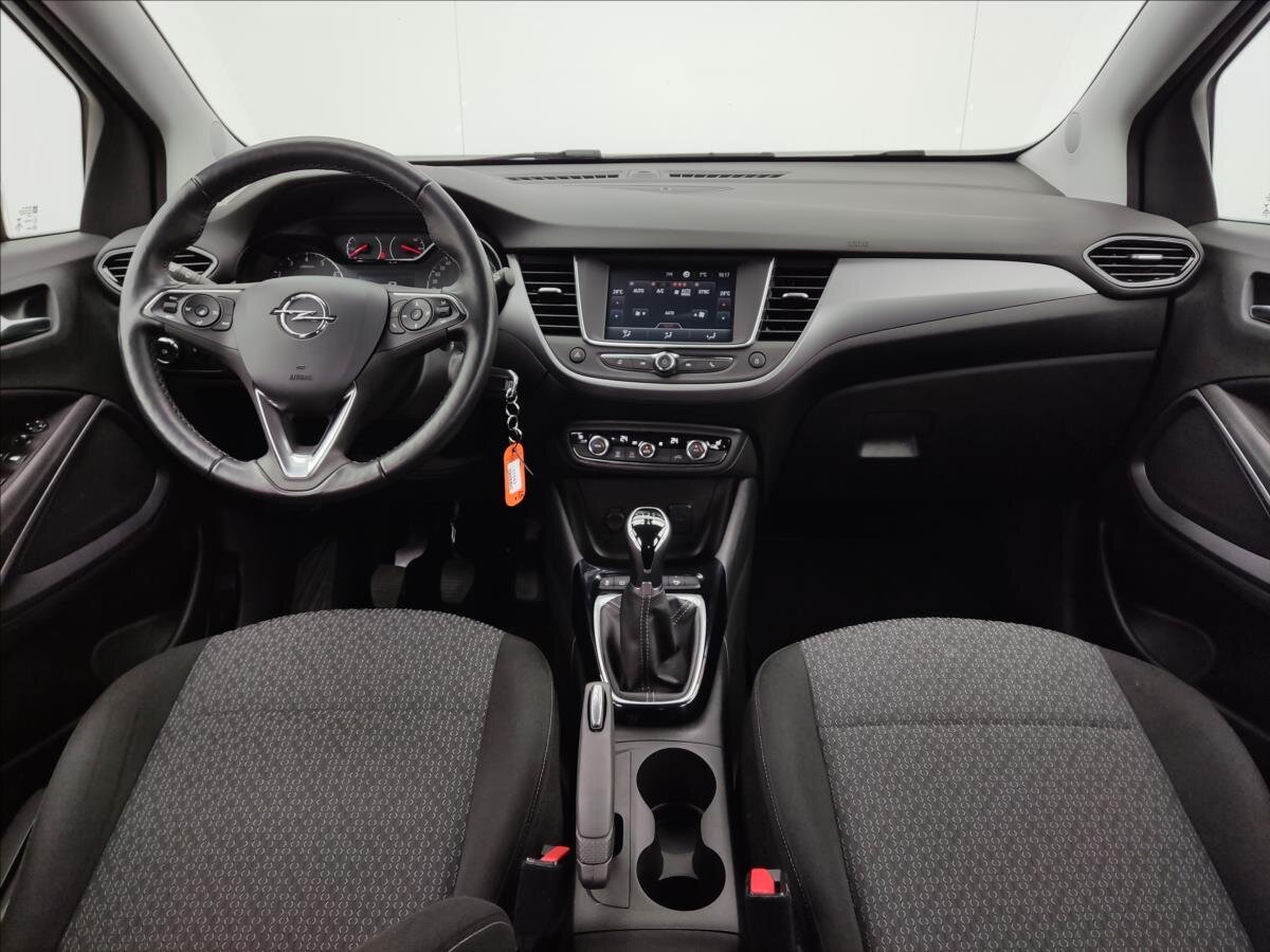 Opel Crossland X SUV / Terénní 1,2 l 61 kw