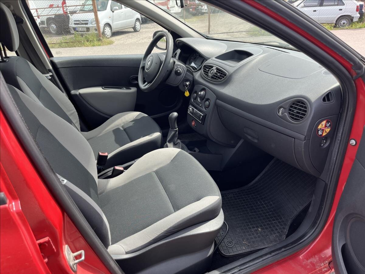 Renault Clio Hatchback 1,1 l 48 kw