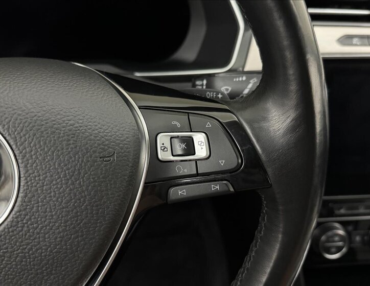 Volkswagen Passat 11