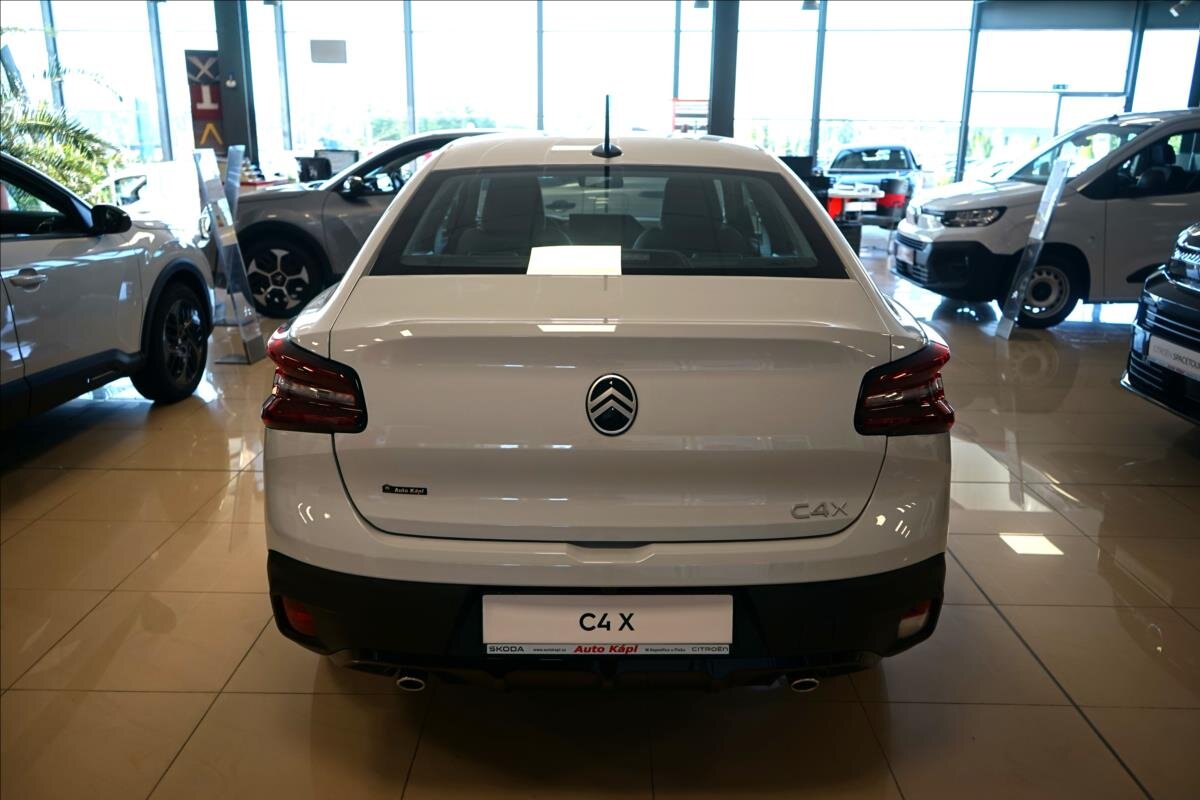 Citroën C4 X