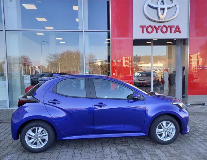 Toyota Yaris 6