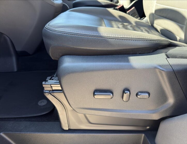 Ford Tourneo Custom Kombi 2,0 l 136 kw