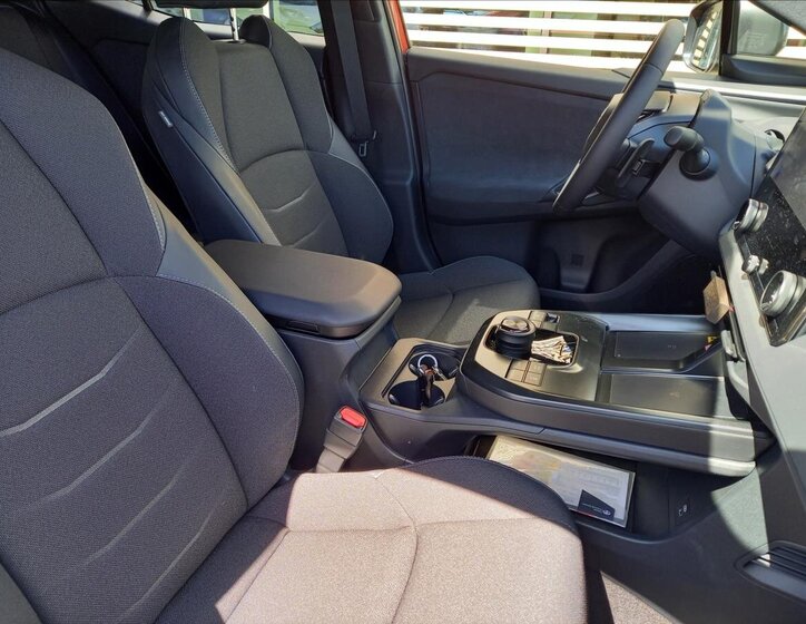 Toyota C-HR SUV / Terénní 0,0 160 kw