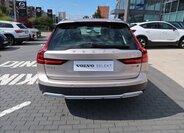 Volvo V90 6