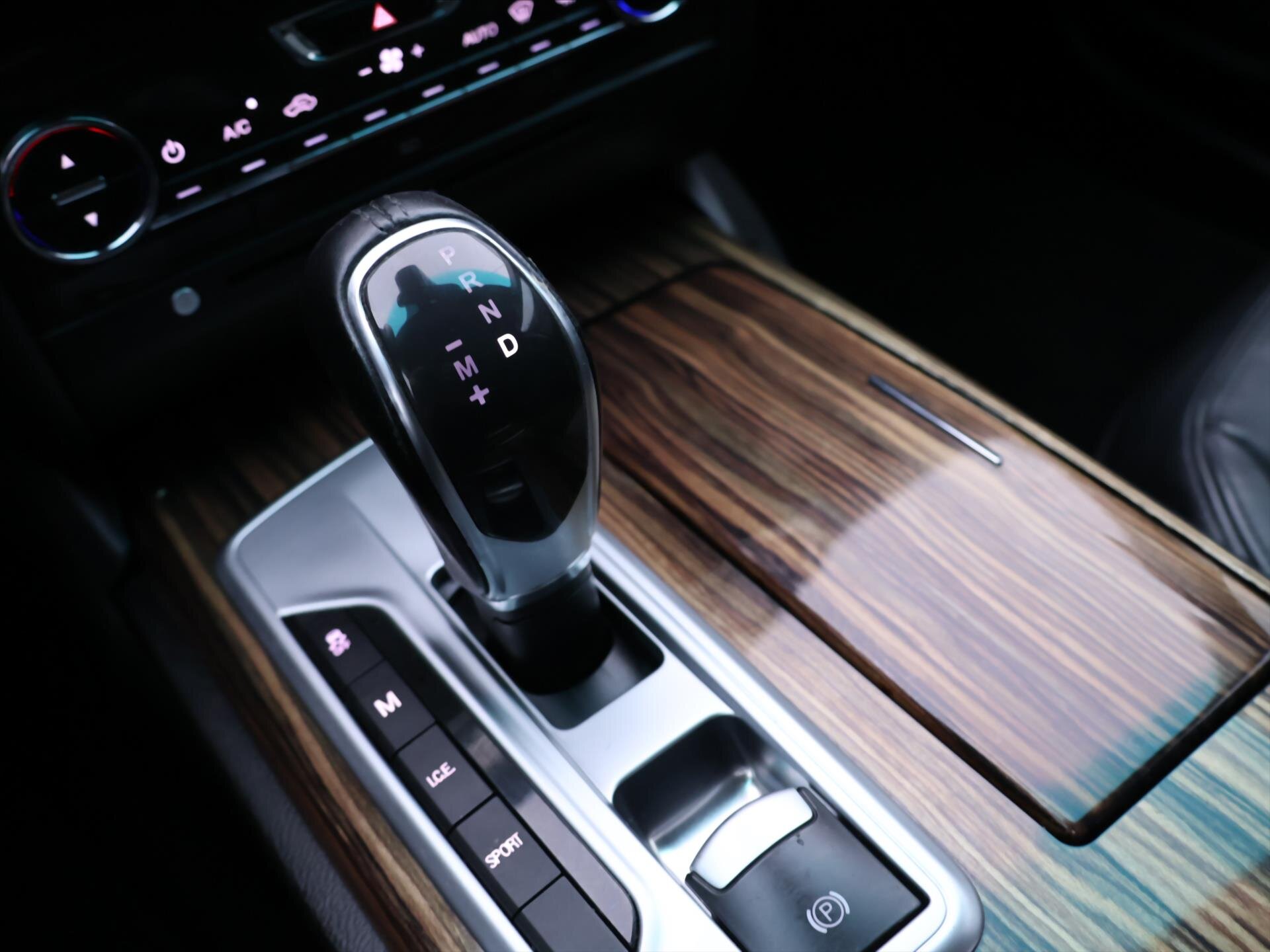 Maserati Ghibli Sedan 3,0 l 302 kw