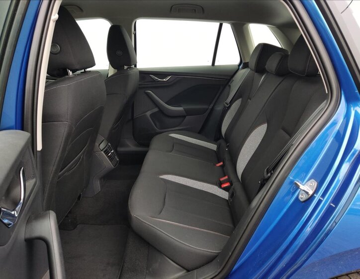 Škoda Kamiq SUV 999,0 85 kw