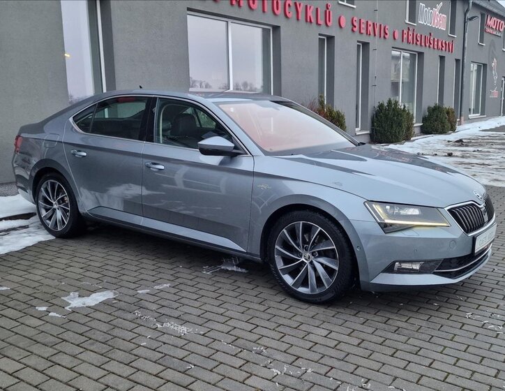 Škoda Superb Liftback 2,0 l 140 kw