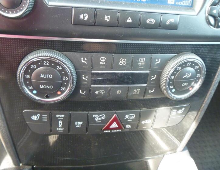 Mercedes-Benz Třídy M 24