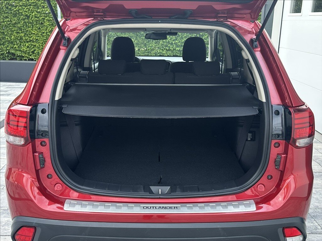 Mitsubishi Outlander SUV / Terénní 2,3 l 110 kw