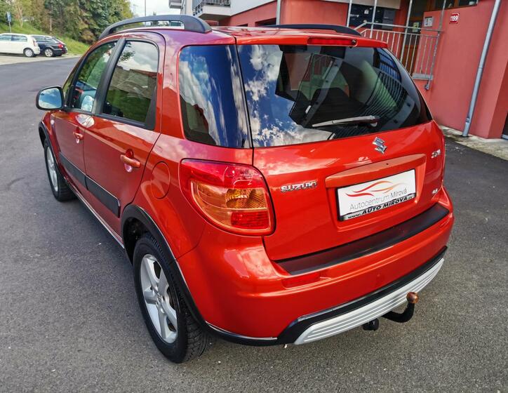 Suzuki SX4 8