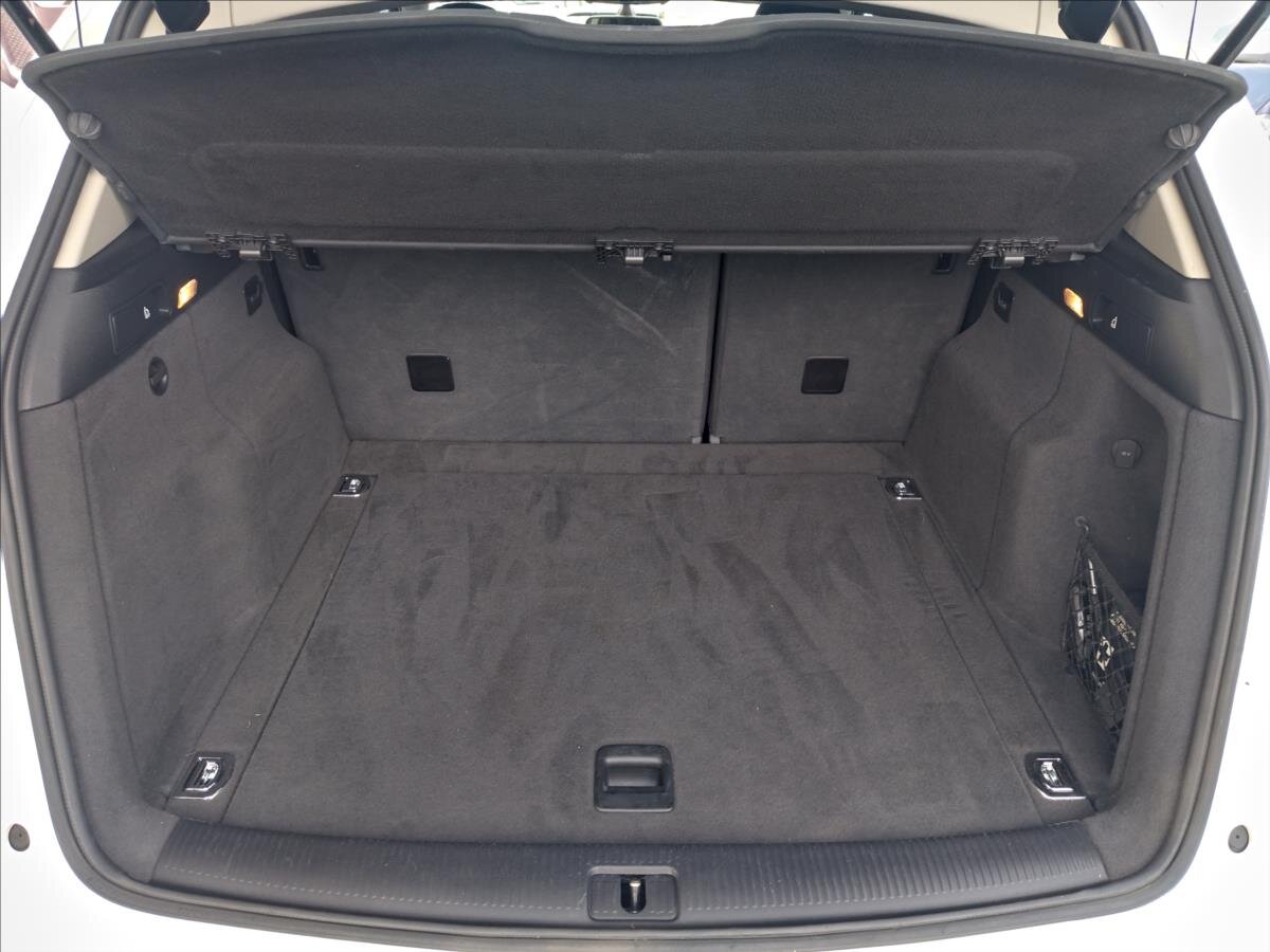 Audi Q5 Kombi 2,0 l 105 kw