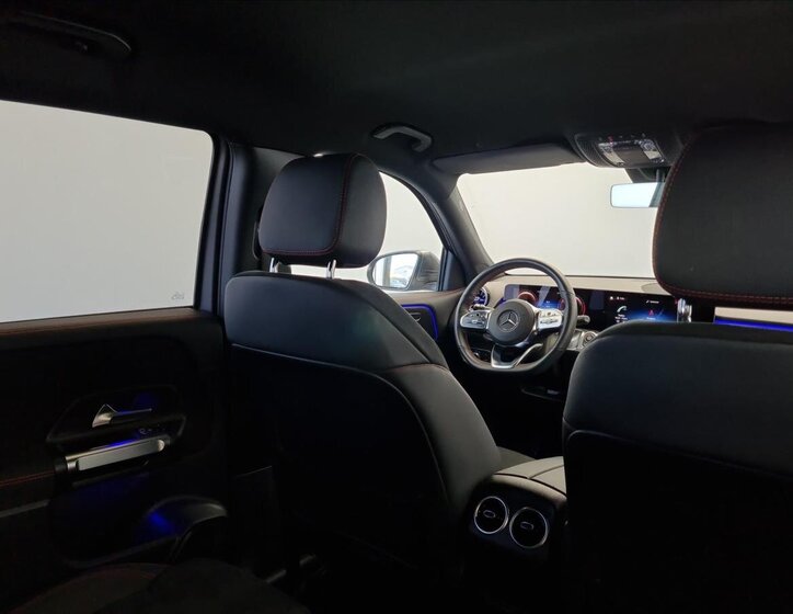 Mercedes-Benz GLB 21