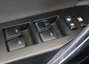 Toyota Auris Kombi 1,8 l 73 kw