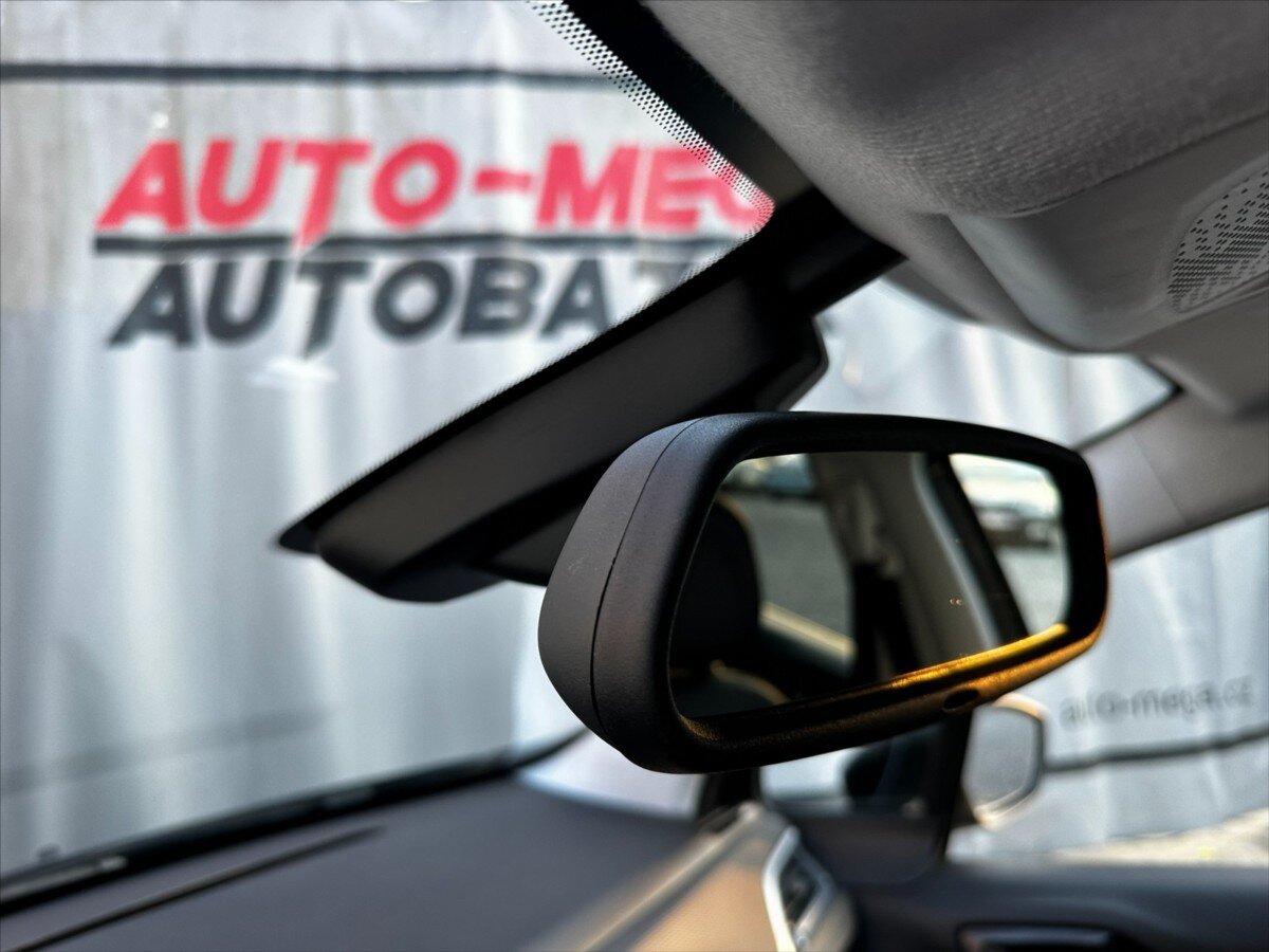 Peugeot 208 Hatchback 1,2 l 81 kw