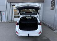 Hyundai i30 14