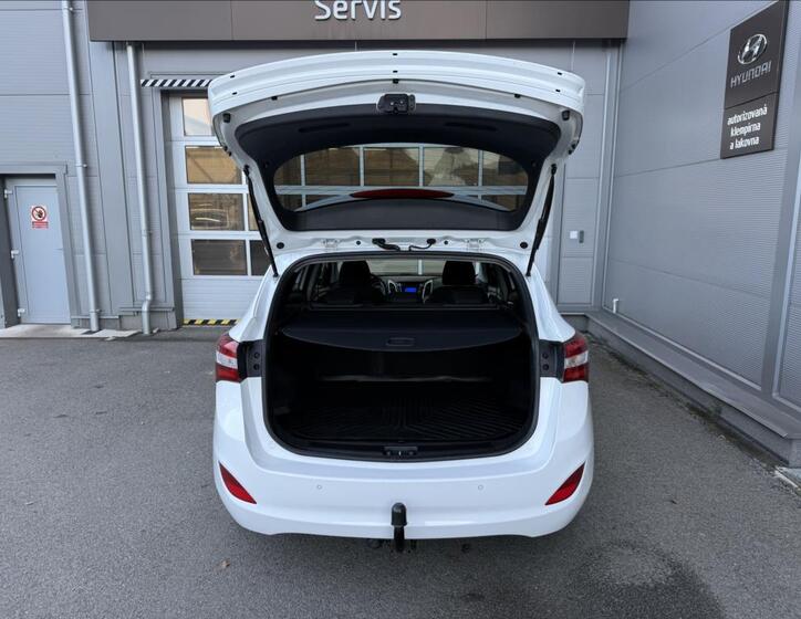Hyundai i30 14