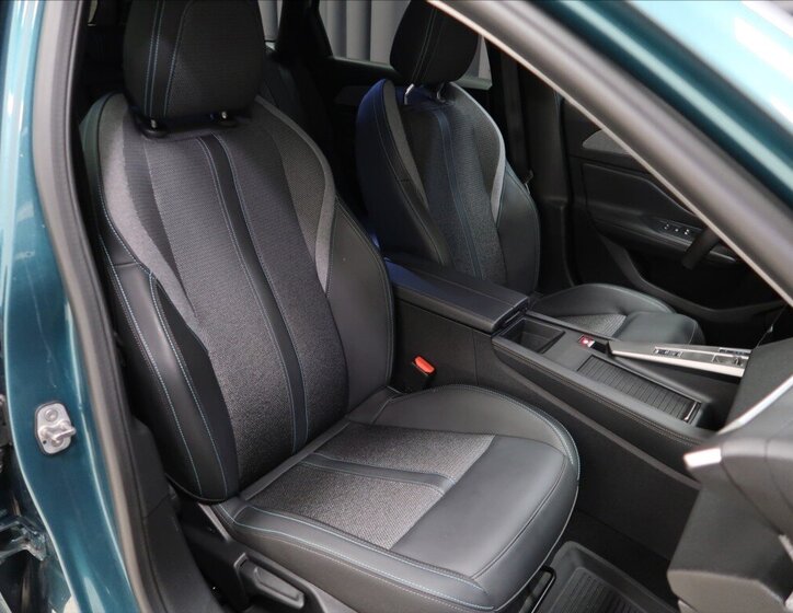 Peugeot 308 Kombi 1,2 l 100 kw