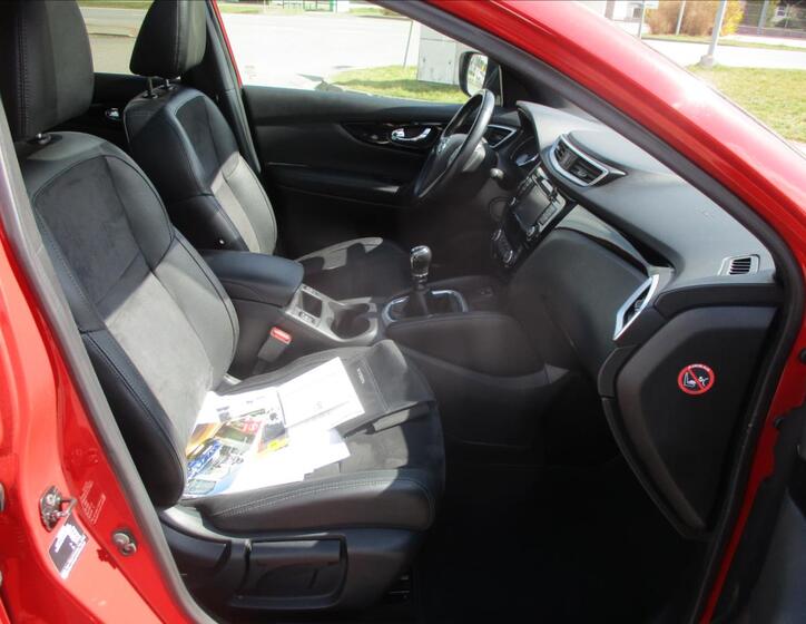 Nissan Qashqai 13