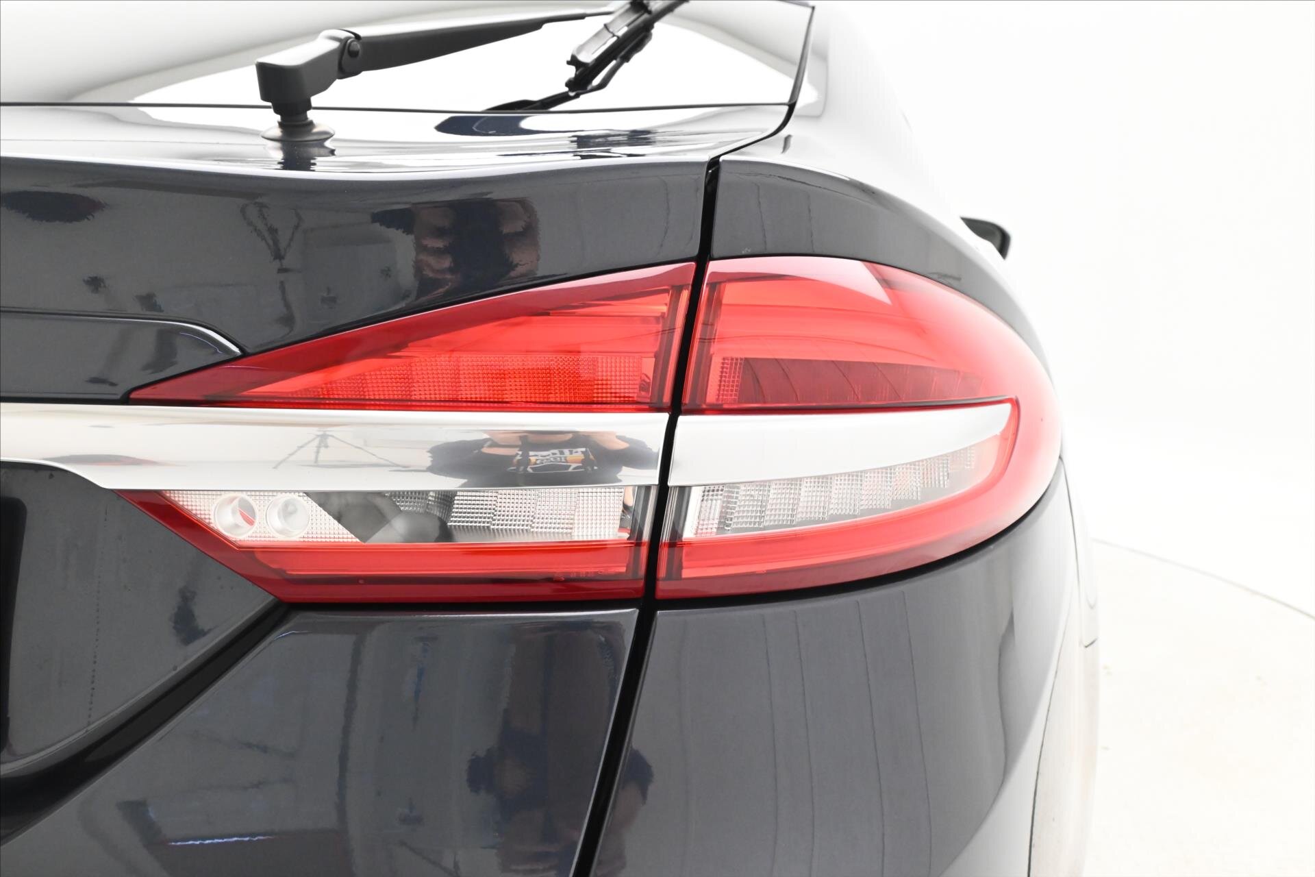 Ford Mondeo Sedan 2,0 l 140 kw