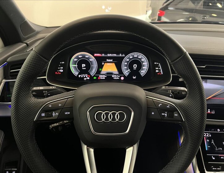 Audi Q7 16
