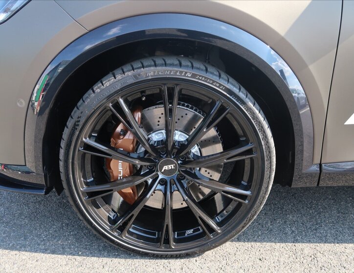 Cupra Formentor SUV / Terénní 2,0 l 294 kw