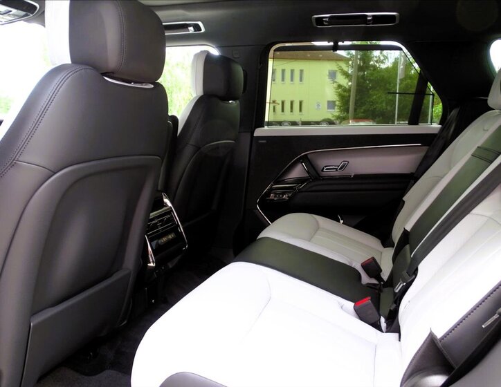 Land Rover Range Rover Sport SUV / Terénní 3,0 l 221 kw