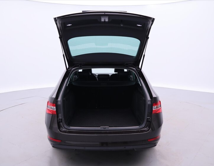 Škoda Superb Kombi 2,0 l 110 kw