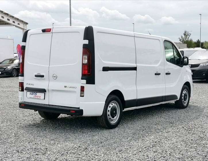 Opel Vivaro 3
