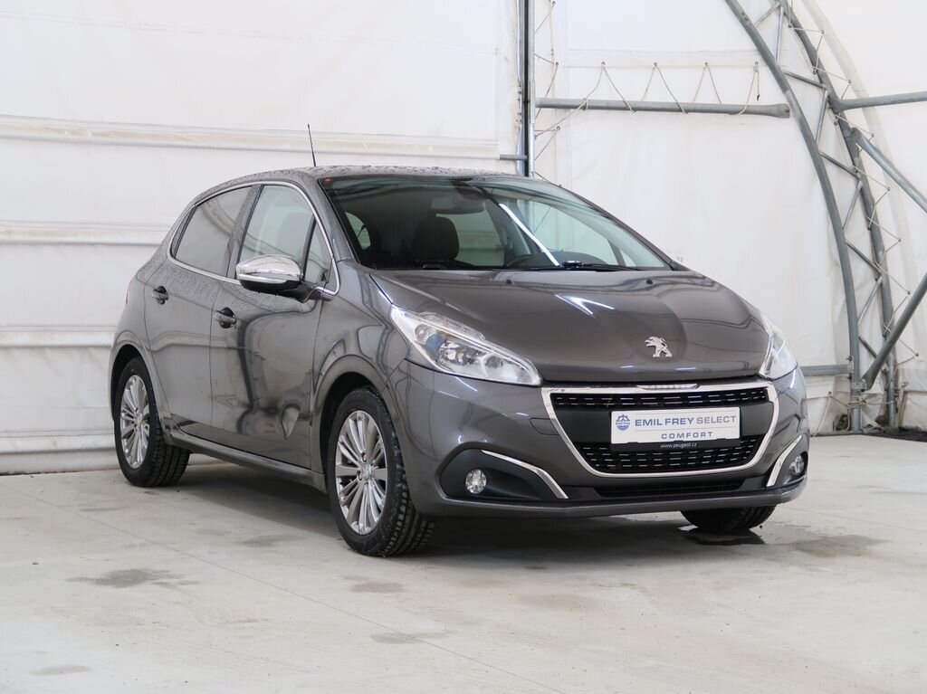 Peugeot 208 Hatchback 1,2 l 61 kw