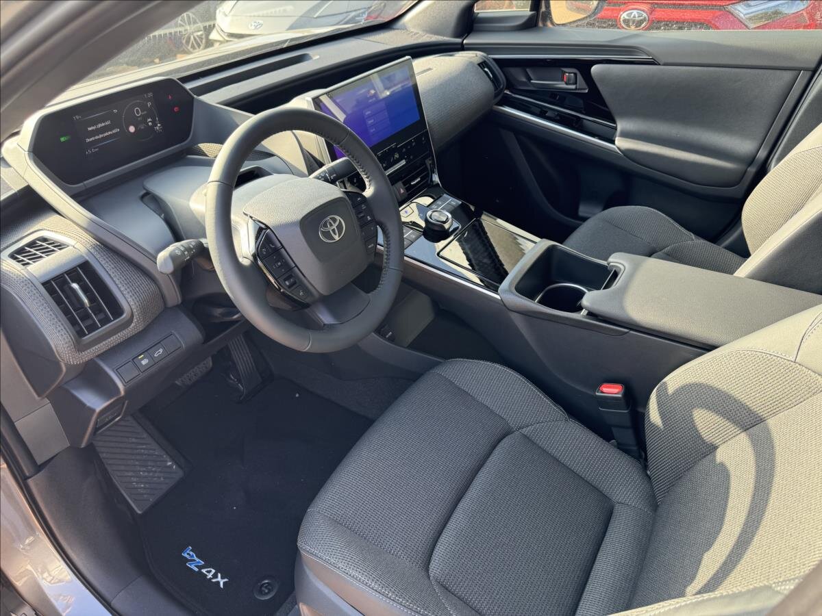 Toyota bZ4X SUV / Terénní 0,0 150 kw