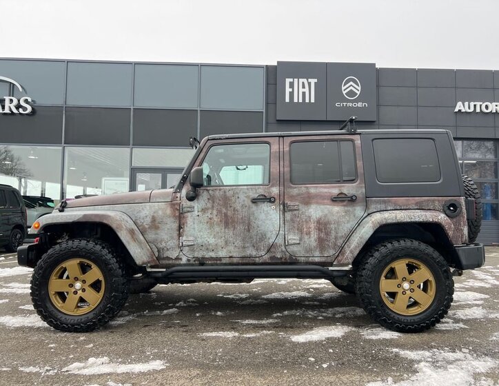 Jeep Wrangler SUV 2,8 l 130 kw