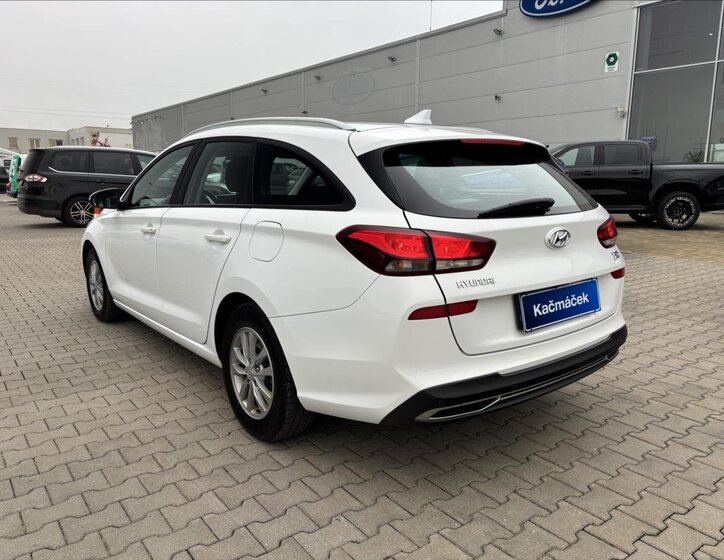 Hyundai i30 Kombi 1,6 l 85 kw
