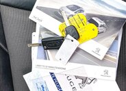 Peugeot 308 Hatchback 1,6 l 147 kw