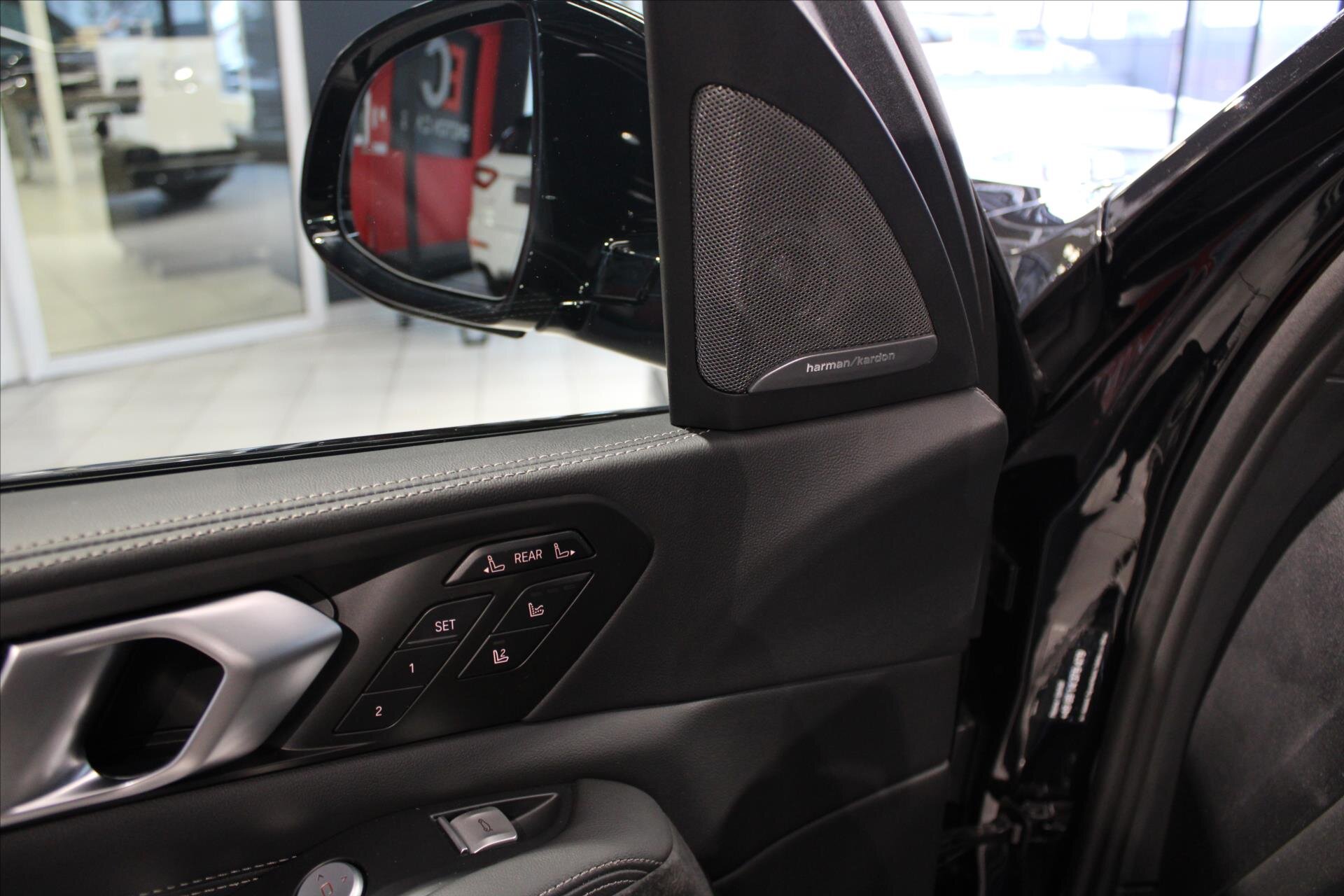 BMW X7 SUV 3,0 l 250 kw