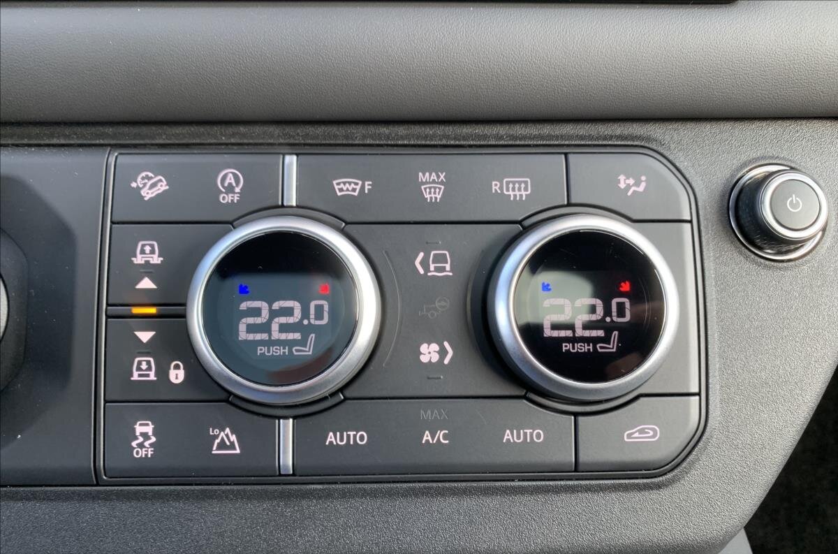 Land Rover Defender SUV 3,0 l 221 kw