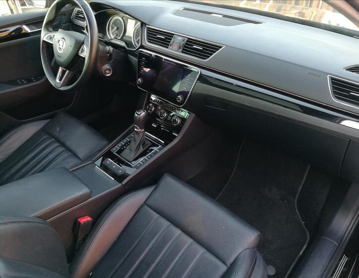 Škoda Superb 16